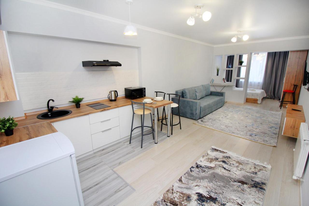New And Cozy In The Area! 4 Apartment